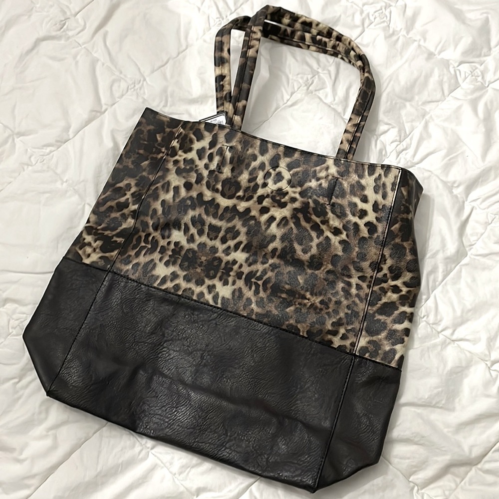 SEARS ... LEOPARD PRINT TOTE